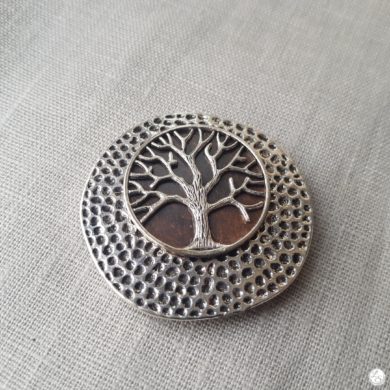 Broche aimantée Arbre de vie rose sur nacre